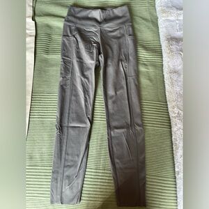 Grey leggings 6/8 length